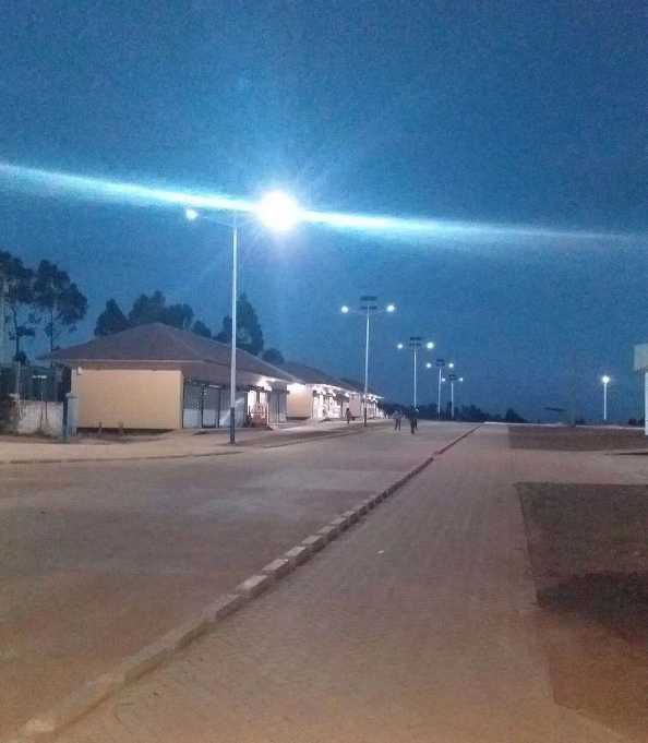 敦化市非洲科特迪瓦太阳能路灯工程